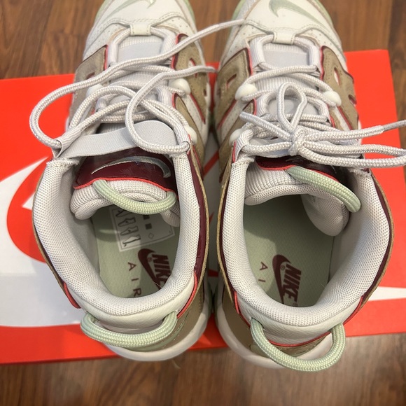 Nike UpTempo - Picture 3 of 7